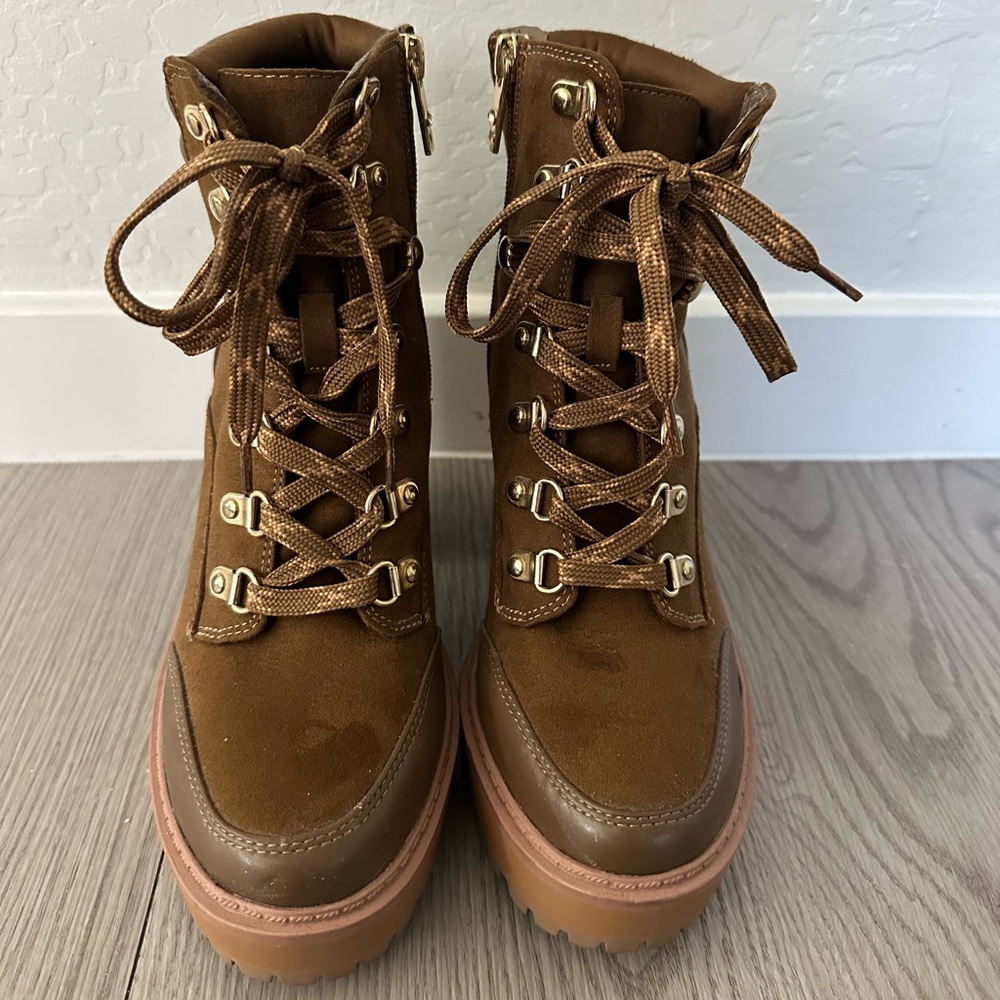 Brown Lace-Up Women's Boots